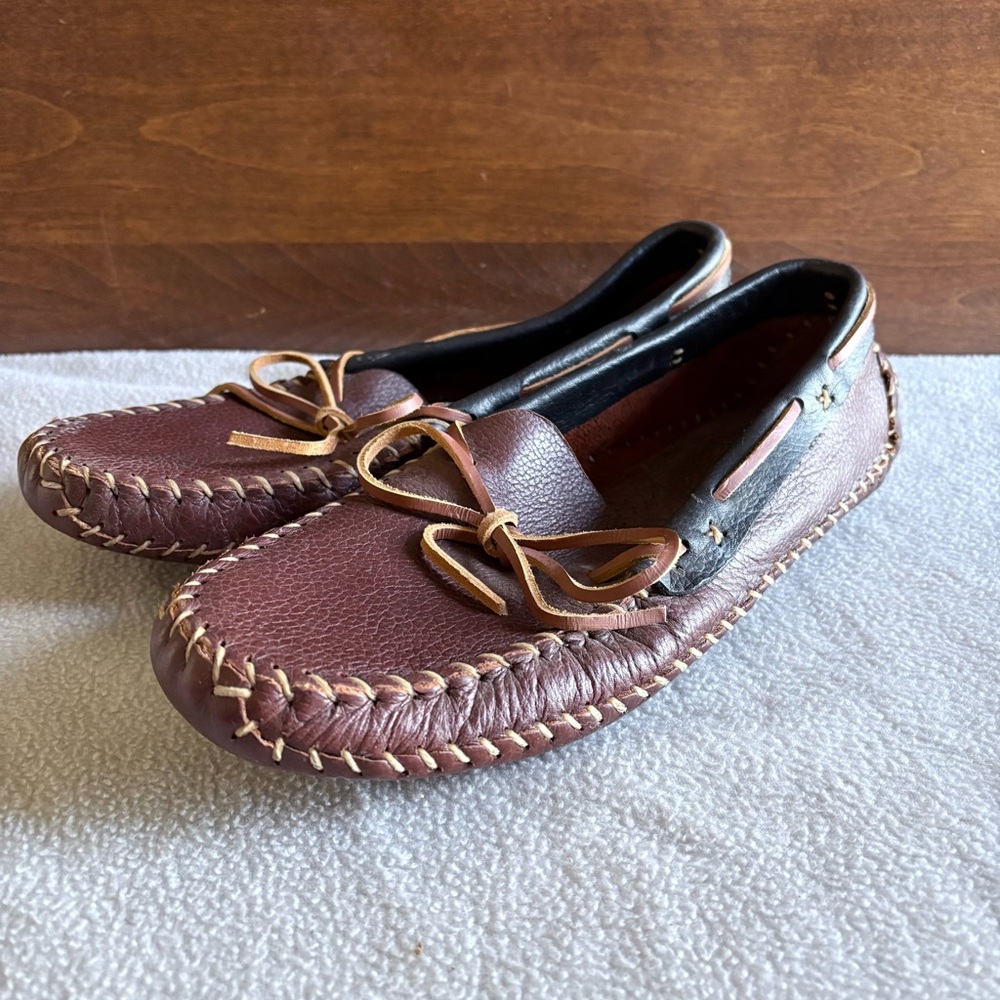 Minnetonka Leather Mocassins Size 9